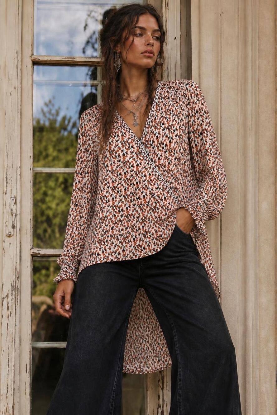 Max Studio Medium Floral Surplice High-Low Wrap Blouse Smocked Long Sleeve